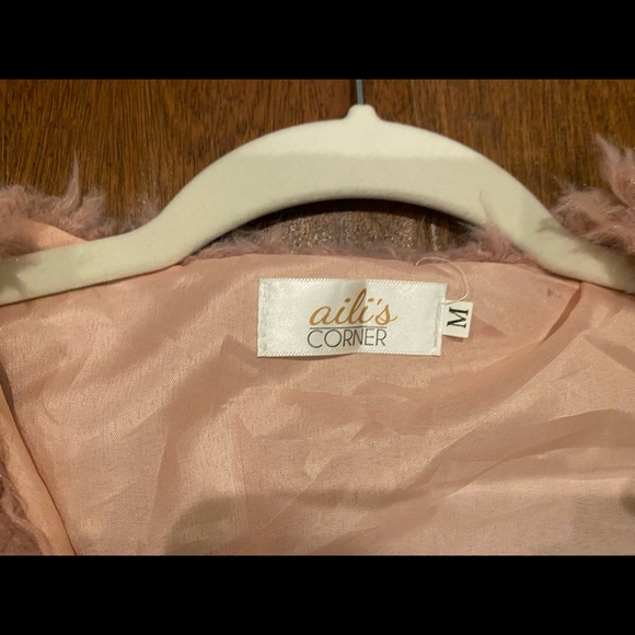 Pink Sherpa Vest NWOT - Picture 2 of 5